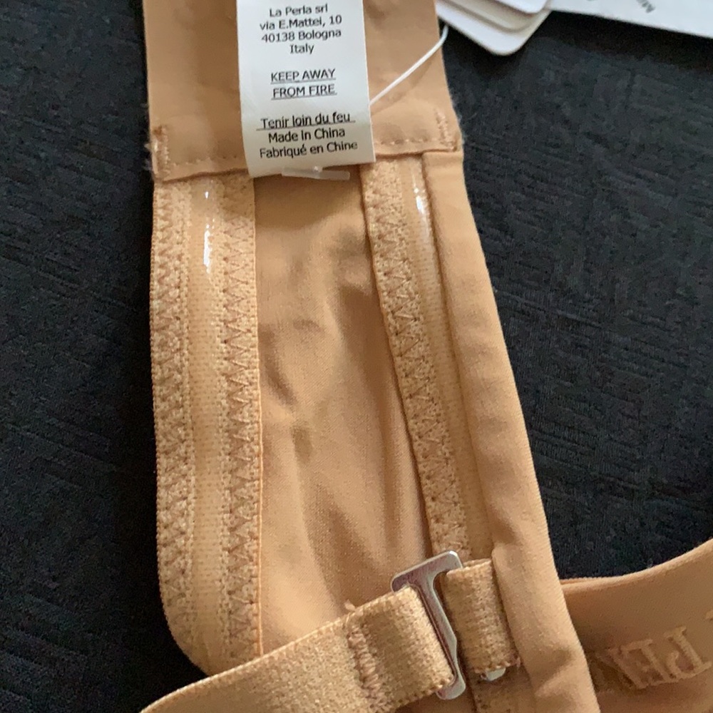 LAPERLA bra 36B - Picture 10 of 15